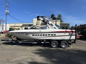 2014 Malibu Boats Wakesetter 21 VLX