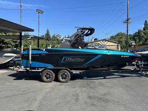 2018 Malibu 23 LSV